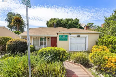22179 Redwood Rd, Castro Valley, CA 94546 - Photo 1