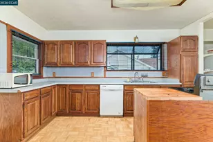 2636 Cole St, Oakland, CA 94601 - Photo 16
