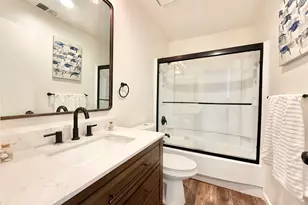 701 Del Mar Dr, Hollister, CA 95023 - Photo 16