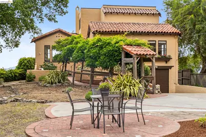784 Cragmont Avenue, Berkeley, CA 94708 - Photo 2