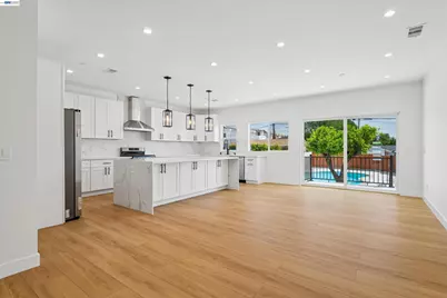 10664 Louise Ave, Granada Hills (los Angeles), CA 91344 - Photo 6