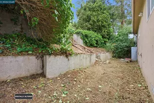 8910 Burr St, Oakland, CA 94605 - Photo 72