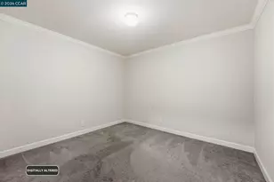 8910 Burr St, Oakland, CA 94605 - Photo 32