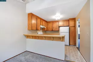 2402 Silk Tree Ct, Martinez, CA 94553 - Photo 10