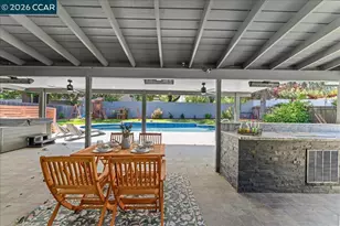8920 Barrhill Way, Fair Oaks, CA 95628 - Photo 42