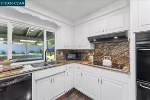 8920 Barrhill Way, Fair Oaks, CA 95628 - Photo 18
