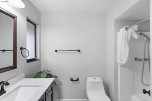 2400 Shadow Ln, Antioch, CA 94509 - Photo 18