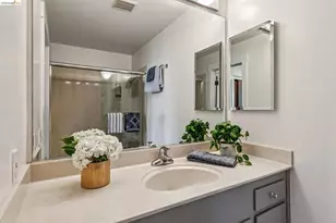 811 York St, Oakland, CA 94610 - Photo 22