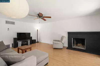 4050 Sacramento St, Concord, CA 94521 - Photo 6