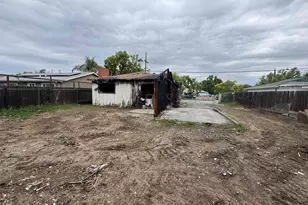 652 School St, Pittsburg, CA 94565 - Photo 2