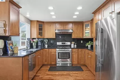 280 Summerford Cir, San Ramon, CA 94583 - Photo 46