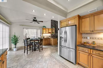 2857 Randall Way, Hayward, CA 94541 - Photo 16