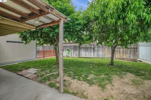 1529 Denese Ct, Manteca, CA 95337 - Photo 34
