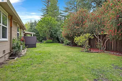 1989 Meadow Rd, Walnut Creek, CA 94595 - Photo 28