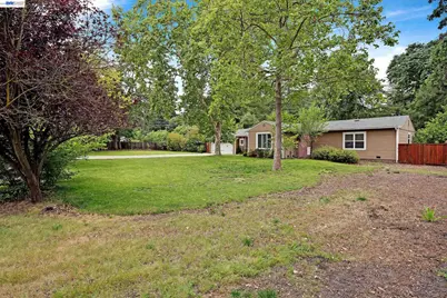 1989 Meadow Rd, Walnut Creek, CA 94595 - Photo 26
