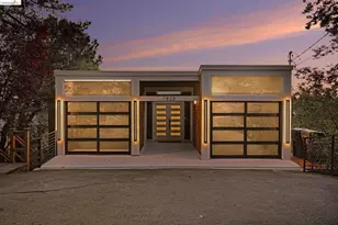 7825 Skyline Blvd, Oakland, CA 94611 - Photo 2