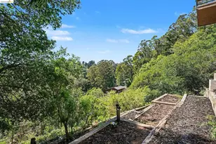 7825 Skyline Blvd, Oakland, CA 94611 - Photo 56