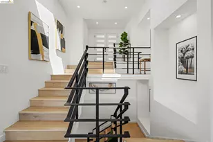 7825 Skyline Blvd, Oakland, CA 94611 - Photo 6