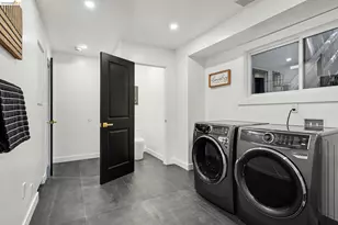 7825 Skyline Blvd, Oakland, CA 94611 - Photo 46