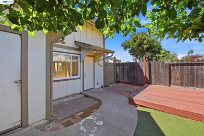 1714 Chestnut Street, Oakland, CA 94607 - Photo 34