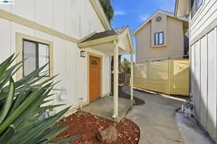 1714 Chestnut St, Oakland, CA 94607 - Photo 8