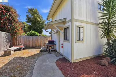 1714 Chestnut Street, Oakland, CA 94607 - Photo 38