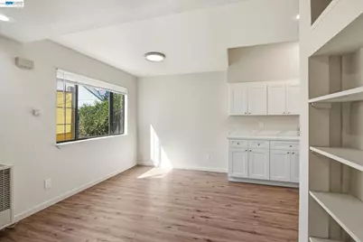 1714 Chestnut Street, Oakland, CA 94607 - Photo 12