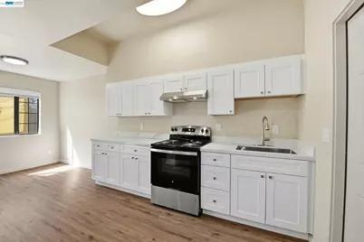 1714 Chestnut Street, Oakland, CA 94607 - Photo 16