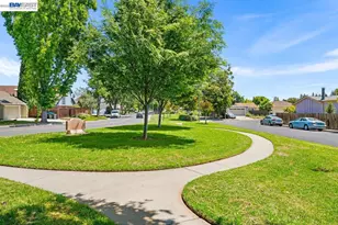 2375 Goldcrest Cir, Pleasanton, CA 94566 - Photo 36