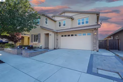 2417 Stalsburg Dr, Tracy, CA 95376 - Photo 2