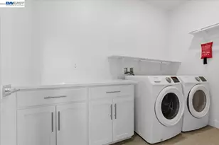 2481 Azalea Ave, Tracy, CA 95376 - Photo 14