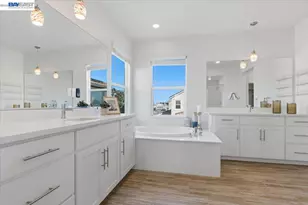 2481 Azalea Ave, Tracy, CA 95376 - Photo 12