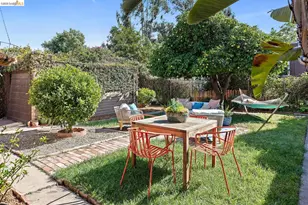 2707 Logan St, Oakland, CA 94601 - Photo 24