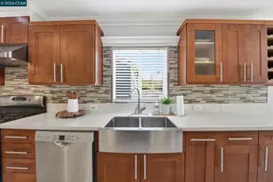 916 Bataan Ave, Berkeley, CA 94710 - Photo 18