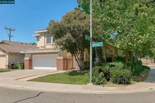 8400 Newby Way, Elk Grove, CA 95624 - Photo 2