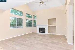 8400 Newby Way, Elk Grove, CA 95624 - Photo 10
