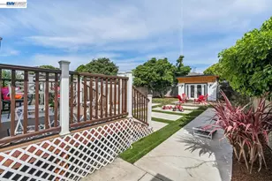 1539 Blake St, Berkeley, CA 94703 - Photo 26