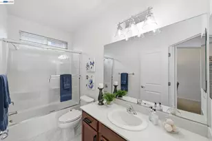 1012 Martin Luther King Dr, Hayward, CA 94541 - Photo 18