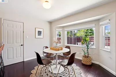 328 Sand Beach Rd, Alameda, CA 94501 - Photo 16