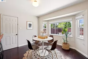 328 Sand Beach Rd, Alameda, CA 94501 - Photo 16