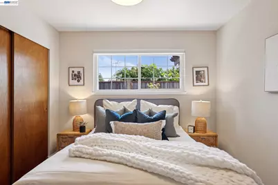 328 Sand Beach Rd, Alameda, CA 94501 - Photo 26
