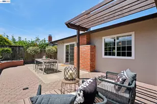 328 Sand Beach Rd, Alameda, CA 94501 - Photo 46