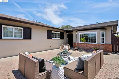 328 Sand Beach Rd, Alameda, CA 94501 - Photo 6