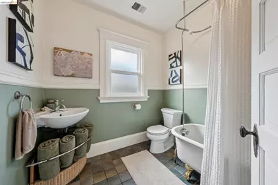 532 42nd St, Oakland, CA 94609 - Photo 14