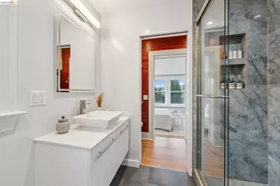 532 42nd St, Oakland, CA 94609 - Photo 22