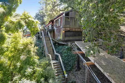 3391 Woodview Dr, Lafayette, CA 94549 - Photo 4