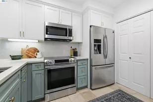 111 St Matthews Ave, San Mateo, CA 94401 - Photo 8