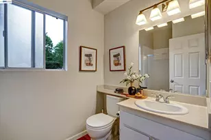 7835 Canyon Meadows, Pleasanton, CA 94588 - Photo 24