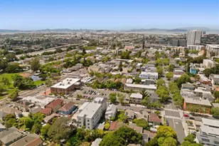 389 38th St, Oakland, CA 94609 - Photo 44