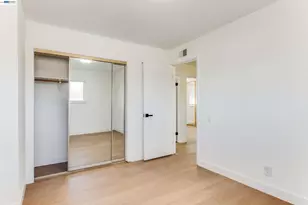 654 Calpella Dr, San Jose, CA 95136 - Photo 14